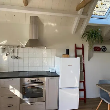 Vakantiehuis In Friesland Voor De Hele Familie Huns Exterior photo